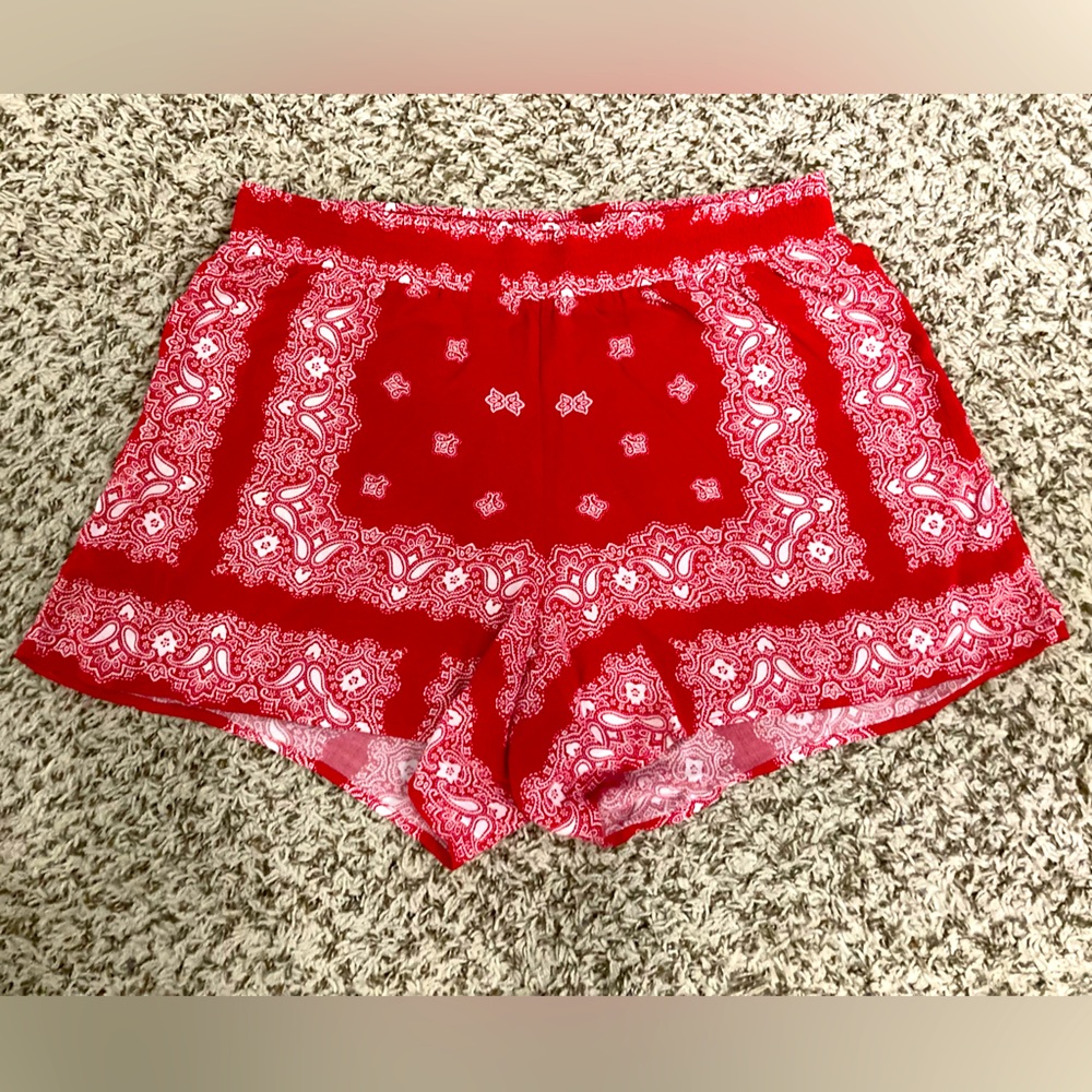 Breezy bandana print shorts from Soho Jeans/New York and Company, size small